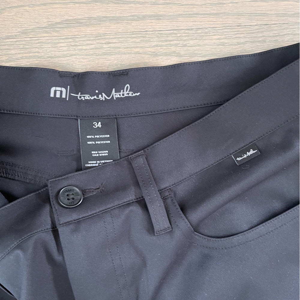 Travis Matthew- Open to Close Black Pants
